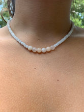 Load image into Gallery viewer, White Howlite and Pink Aventurine Beaded Necklace
